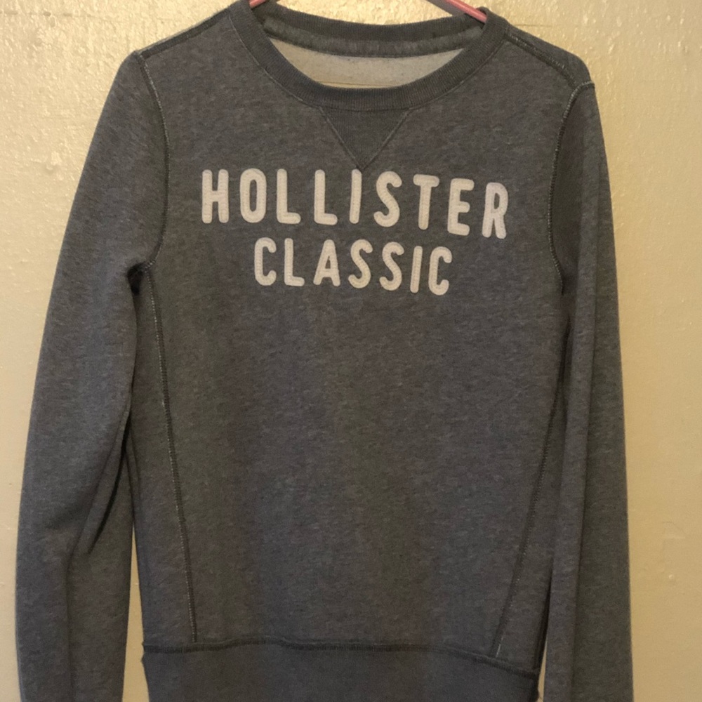 Hollister Women’s sweatshirt